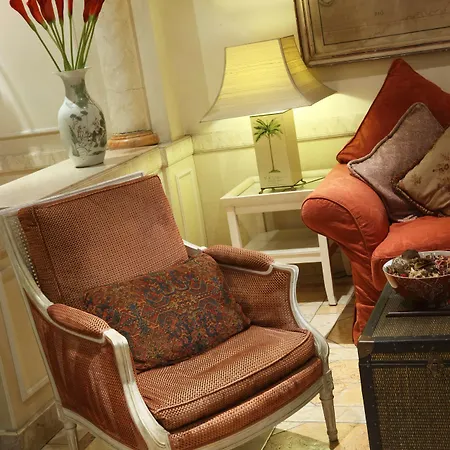 호텔 As Janelas Verdes - Heritage Collection - Riverside 4*