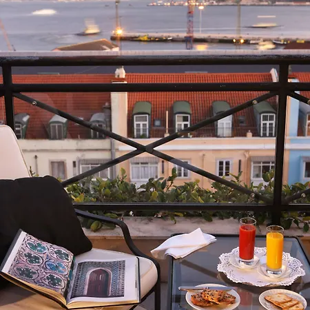 As Janelas Verdes - Heritage Collection - Riverside Отель