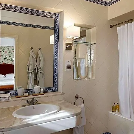As Janelas Verdes - Heritage Collection - Riverside Hotel Lisboa