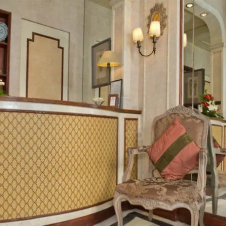מלון Heritage As Janelas Verdes Inn - Riverside 4*