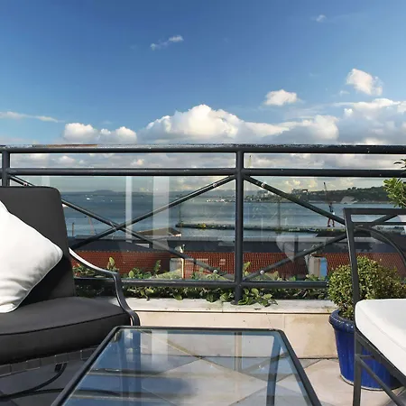 As Janelas Verdes - Heritage Collection - Riverside 4*